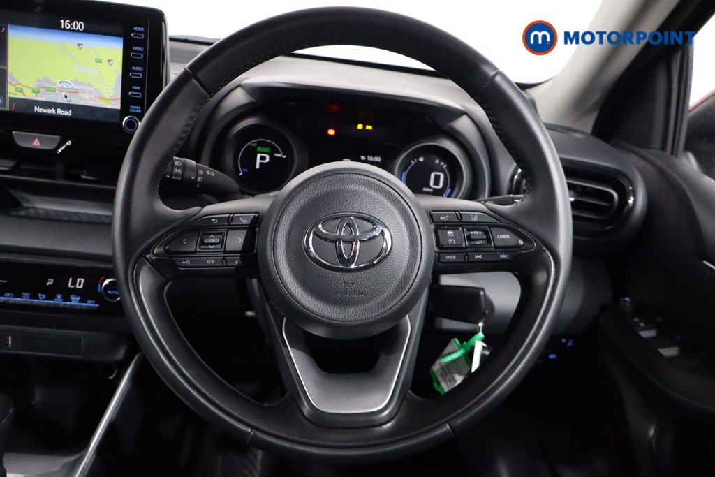 Toyota Yaris Design Automatic Petrol-Electric Hybrid Hatchback - Stock Number (1563638) - 6th supplementary image