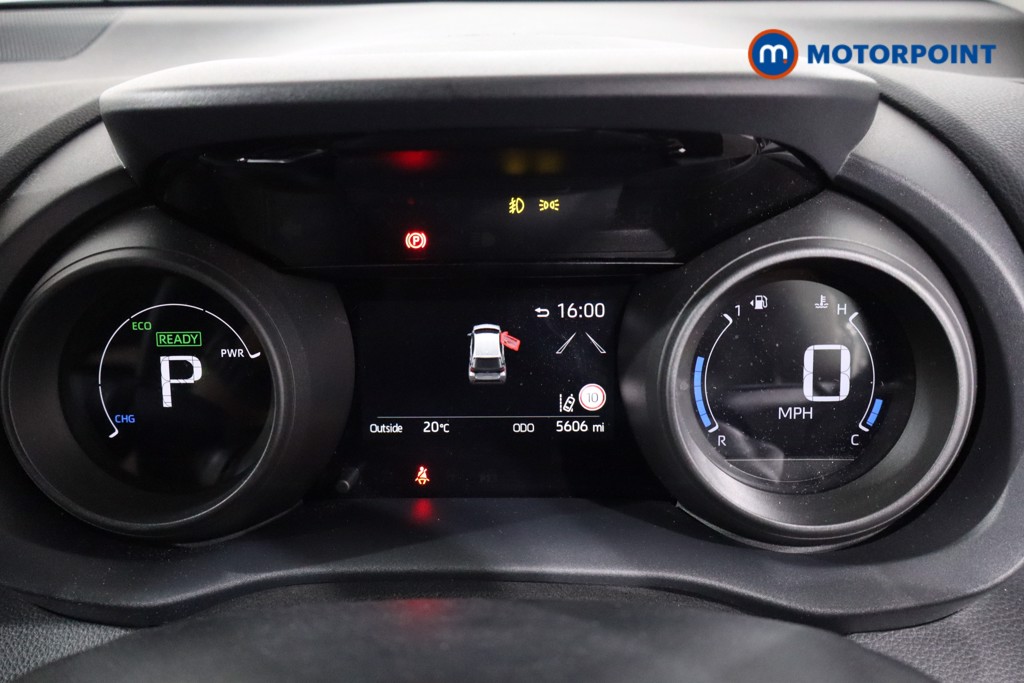 Toyota Yaris Design Automatic Petrol-Electric Hybrid Hatchback - Stock Number (1563638) - 13th supplementary image