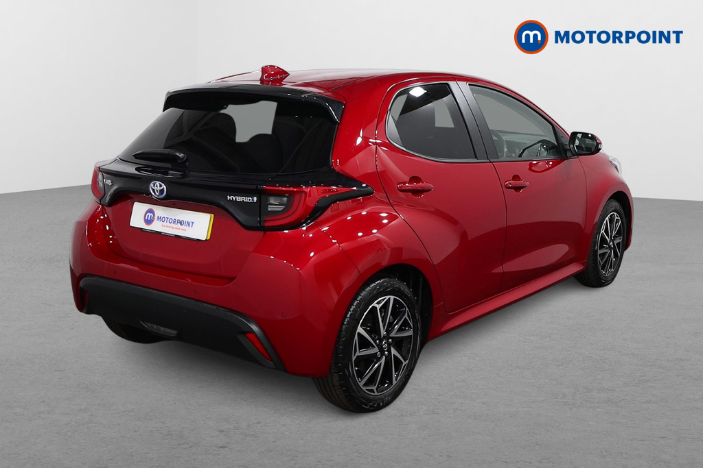 Toyota Yaris Design Automatic Petrol-Electric Hybrid Hatchback - Stock Number (1563638) - Drivers side rear corner