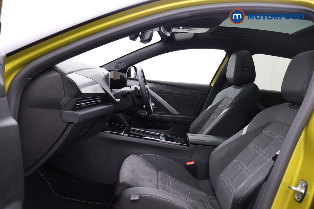 Vauxhall Astra Ultimate Automatic Petrol Plug-In Hybrid Hatchback - Stock Number (1563639) - 14th supplementary image
