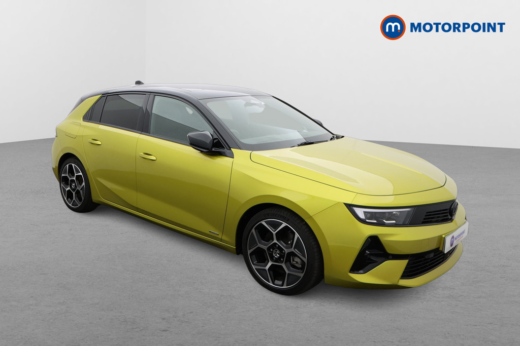 Vauxhall Astra Ultimate Automatic Petrol Plug-In Hybrid Hatchback - Stock Number (1563639) - Drivers side front corner