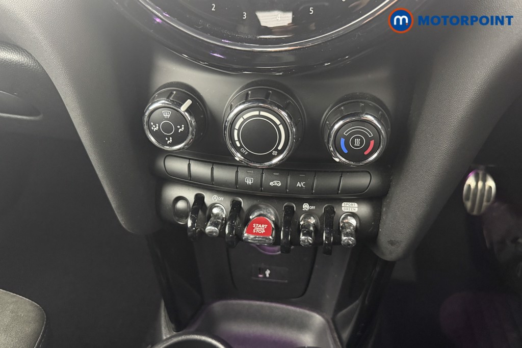 Mini Hatchback Cooper Sport Manual Petrol Hatchback - Stock Number (1563990) - 4th supplementary image