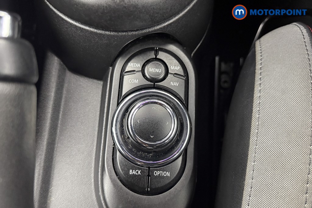 Mini Hatchback Cooper Sport Manual Petrol Hatchback - Stock Number (1563990) - 6th supplementary image