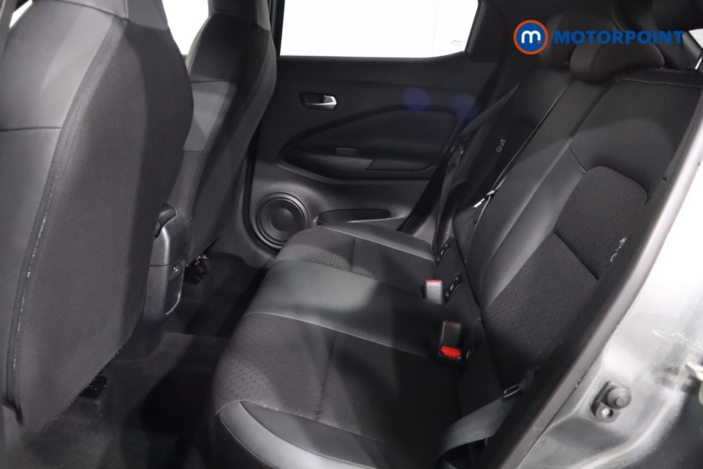 Nissan Juke N-Connecta Automatic Petrol SUV - Stock Number (1564108) - 5th supplementary image