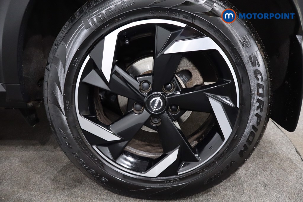 Nissan Juke N-Connecta Automatic Petrol SUV - Stock Number (1564108) - 12th supplementary image