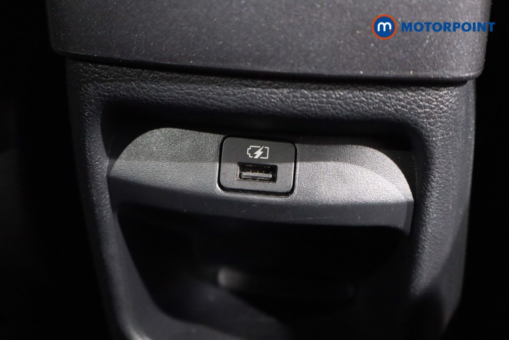 Nissan Juke N-Connecta Automatic Petrol SUV - Stock Number (1564108) - 13th supplementary image