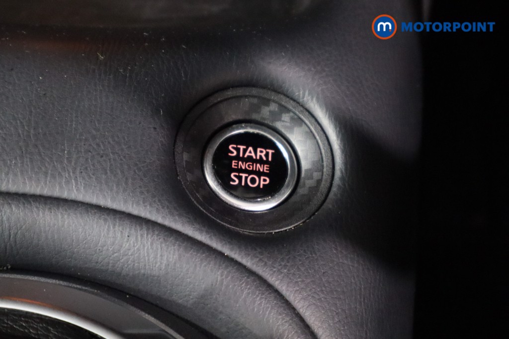 Nissan Juke N-Connecta Automatic Petrol SUV - Stock Number (1564108) - 15th supplementary image