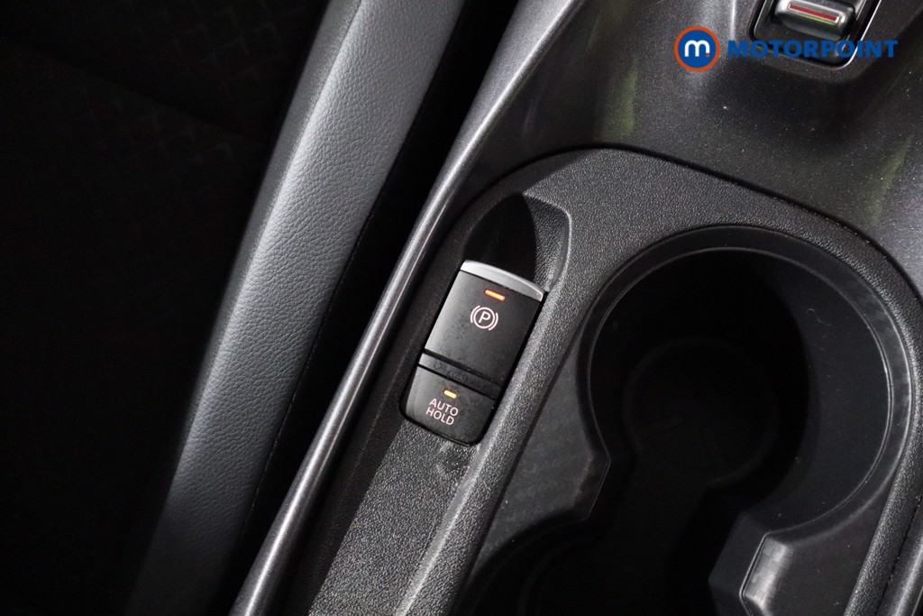 Nissan Juke N-Connecta Automatic Petrol SUV - Stock Number (1564108) - 20th supplementary image