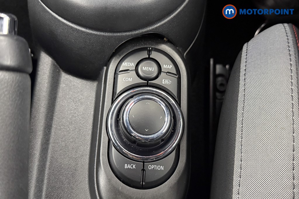 Mini Hatchback Cooper Sport Manual Petrol Hatchback - Stock Number (1564126) - 11th supplementary image