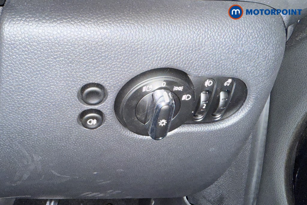 Mini Hatchback Cooper Sport Manual Petrol Hatchback - Stock Number (1564126) - 12th supplementary image