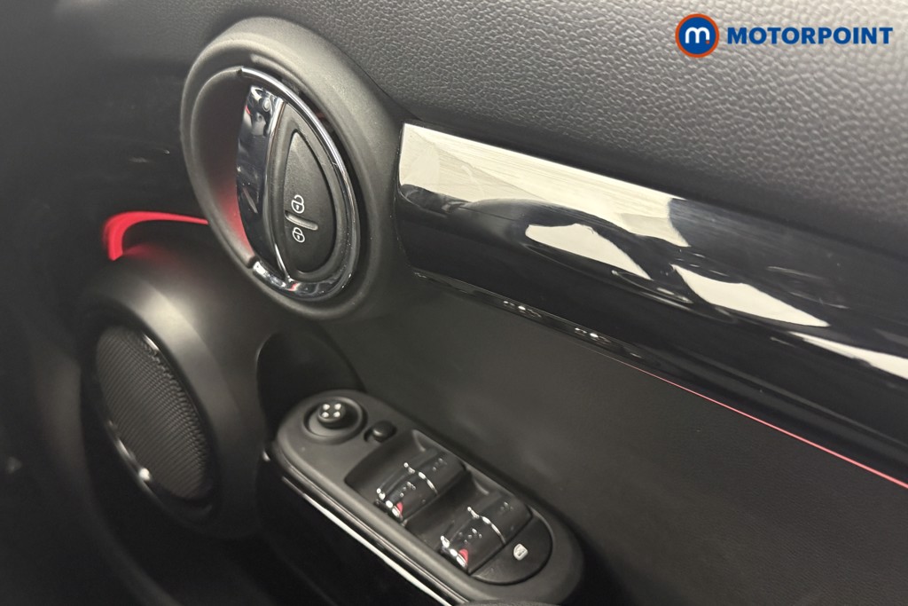 Mini Hatchback Cooper Sport Manual Petrol Hatchback - Stock Number (1564126) - 13th supplementary image