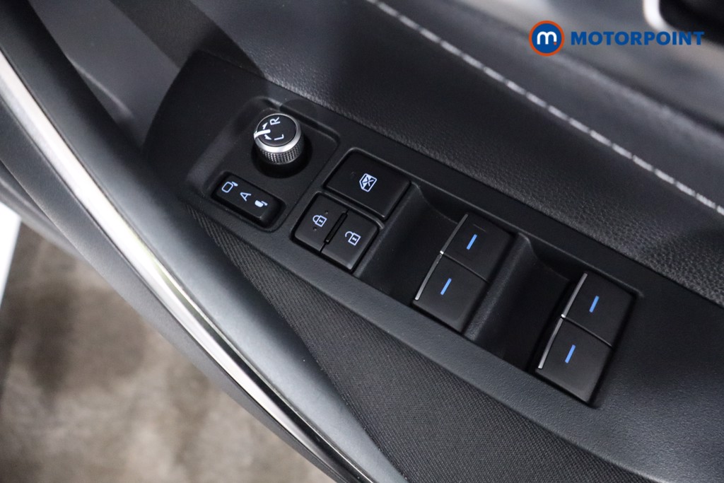 Toyota Corolla Design Automatic Petrol-Electric Hybrid Hatchback - Stock Number (1564326) - 24th supplementary image