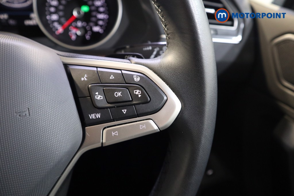 Volkswagen Tiguan Life Automatic Petrol SUV - Stock Number (1564769) - 4th supplementary image