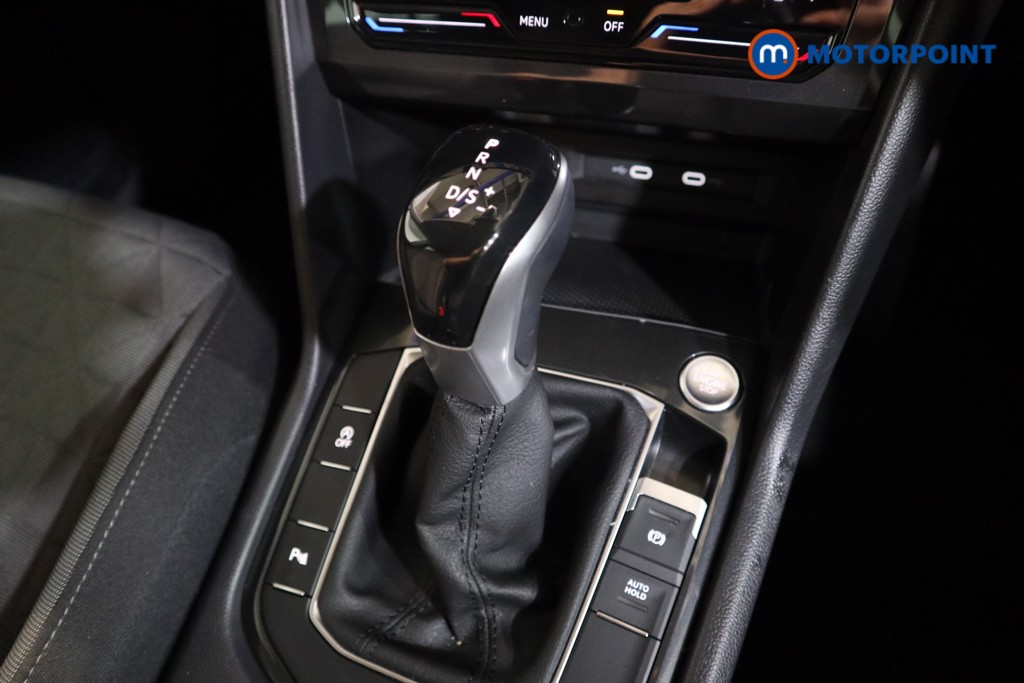 Volkswagen Tiguan Life Automatic Petrol SUV - Stock Number (1564769) - 8th supplementary image