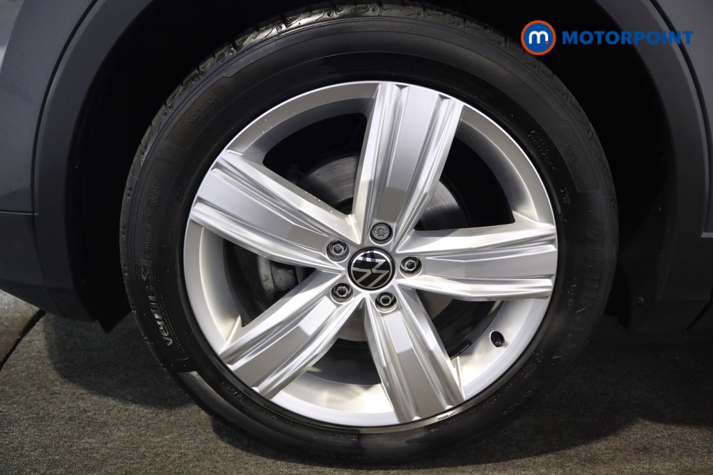 Volkswagen Tiguan Life Automatic Petrol SUV - Stock Number (1564769) - 18th supplementary image