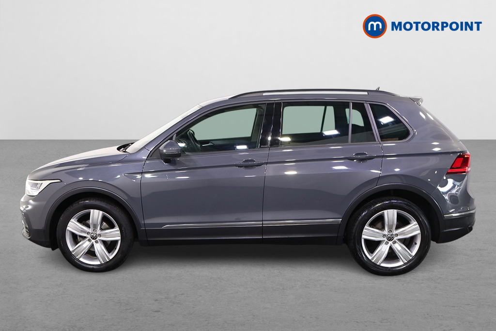 Volkswagen Tiguan Life Automatic Petrol SUV - Stock Number (1564769) - Passenger side