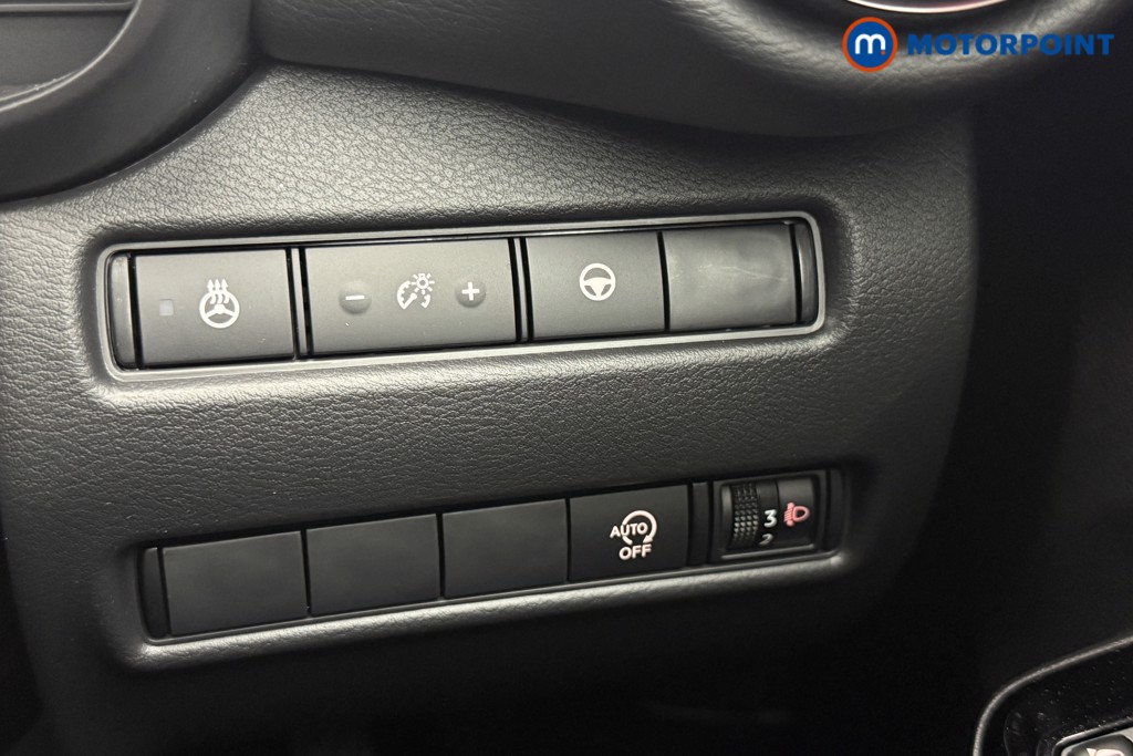 Nissan Juke Tekna Manual Petrol SUV - Stock Number (1565098) - 10th supplementary image