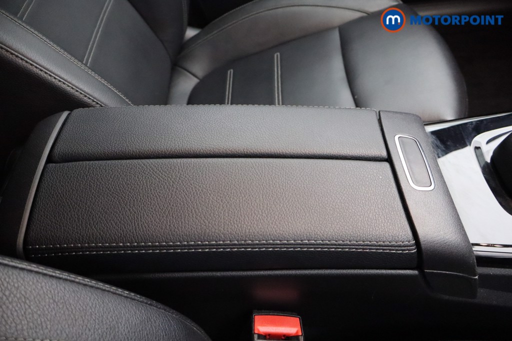 Mercedes-Benz CLA Amg Line Automatic Petrol Estate - Stock Number (1549157) - 7th supplementary image