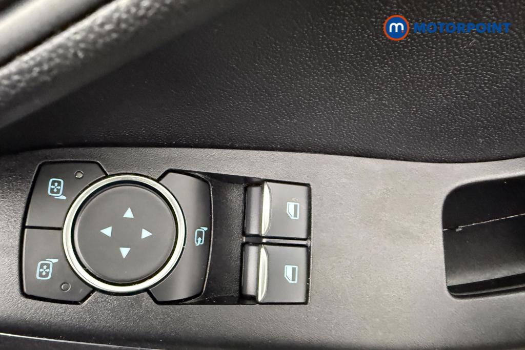 Ford Fiesta Zetec Manual Petrol Hatchback - Stock Number (1550436) - 18th supplementary image