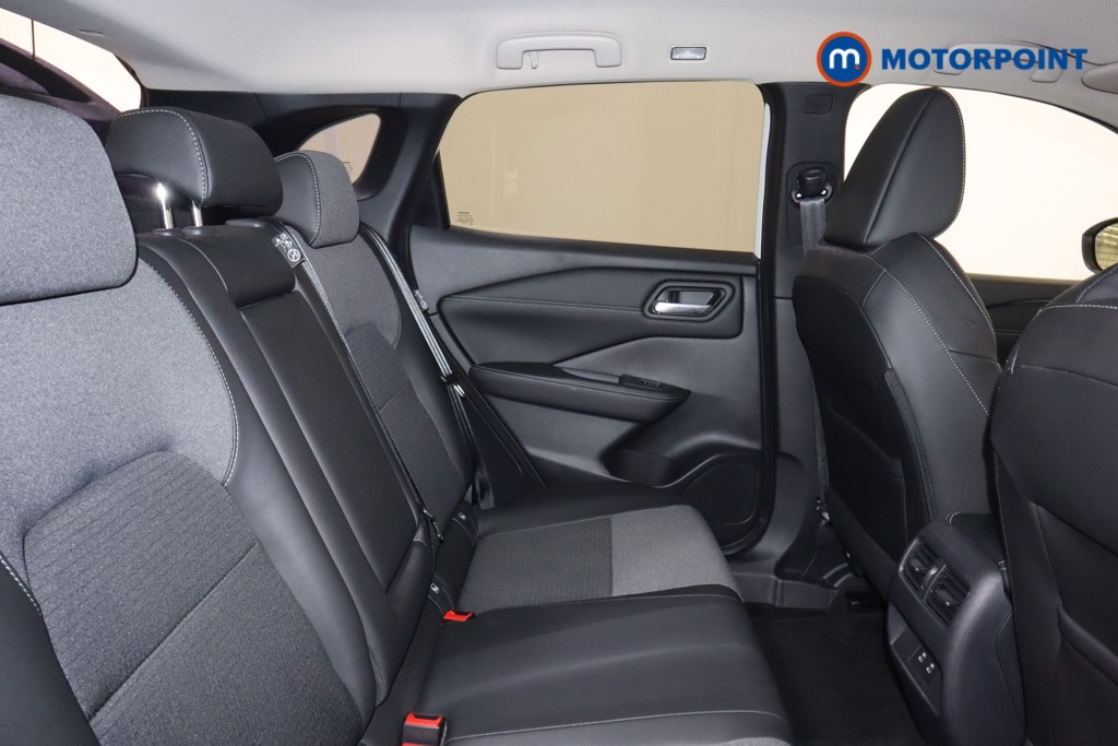 Nissan Qashqai N-Connecta Automatic Petrol SUV - Stock Number (1552319) - 14th supplementary image