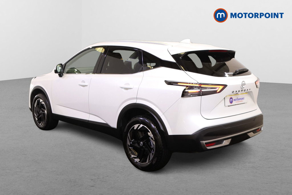 Nissan Qashqai N-Connecta Automatic Petrol SUV - Stock Number (1552319) - Passenger side rear corner