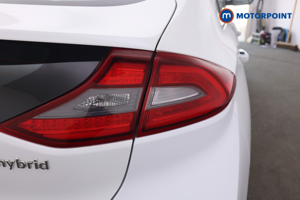 Hyundai Ioniq Premium Automatic Petrol-Electric Hybrid Hatchback - Stock Number (1554935) - 17th supplementary image