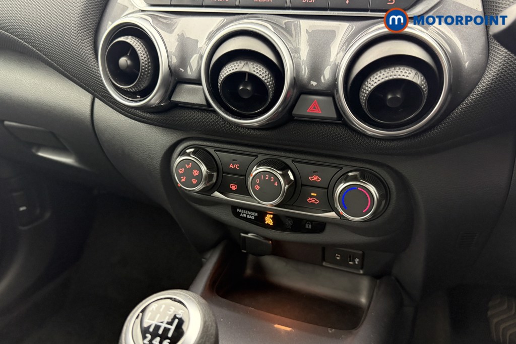 Nissan Juke Visia Manual Petrol SUV - Stock Number (1555649) - 4th supplementary image