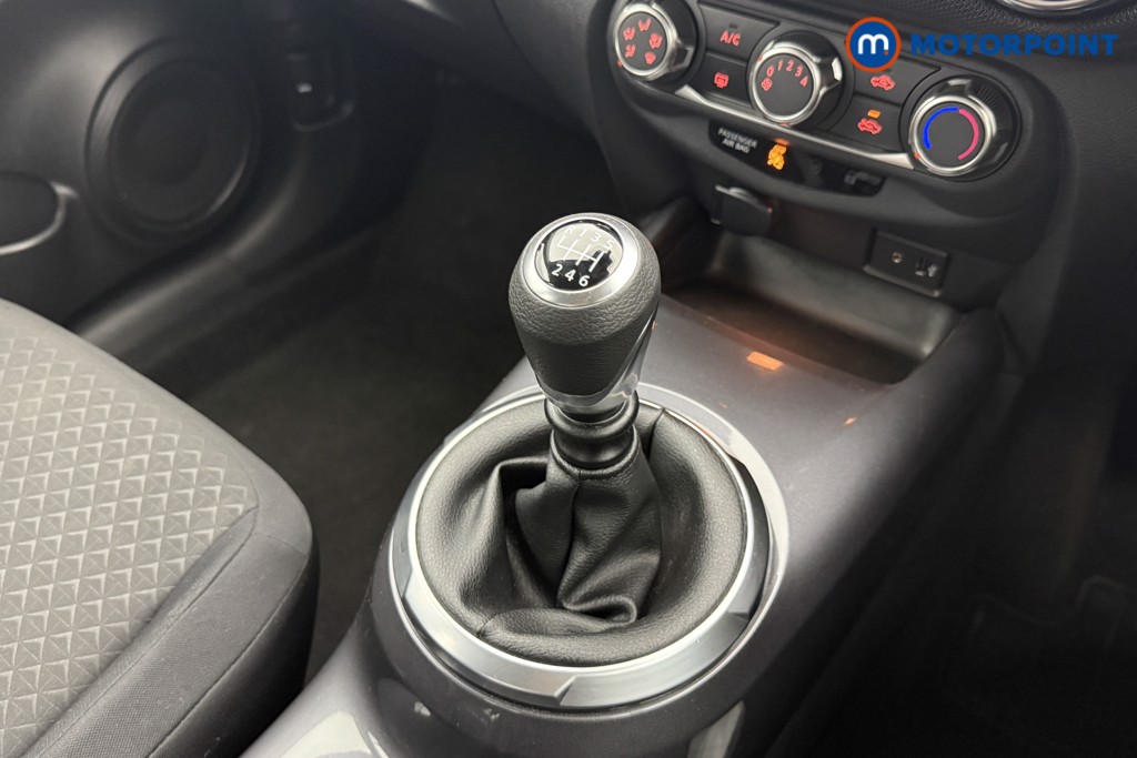 Nissan Juke Visia Manual Petrol SUV - Stock Number (1555649) - 5th supplementary image