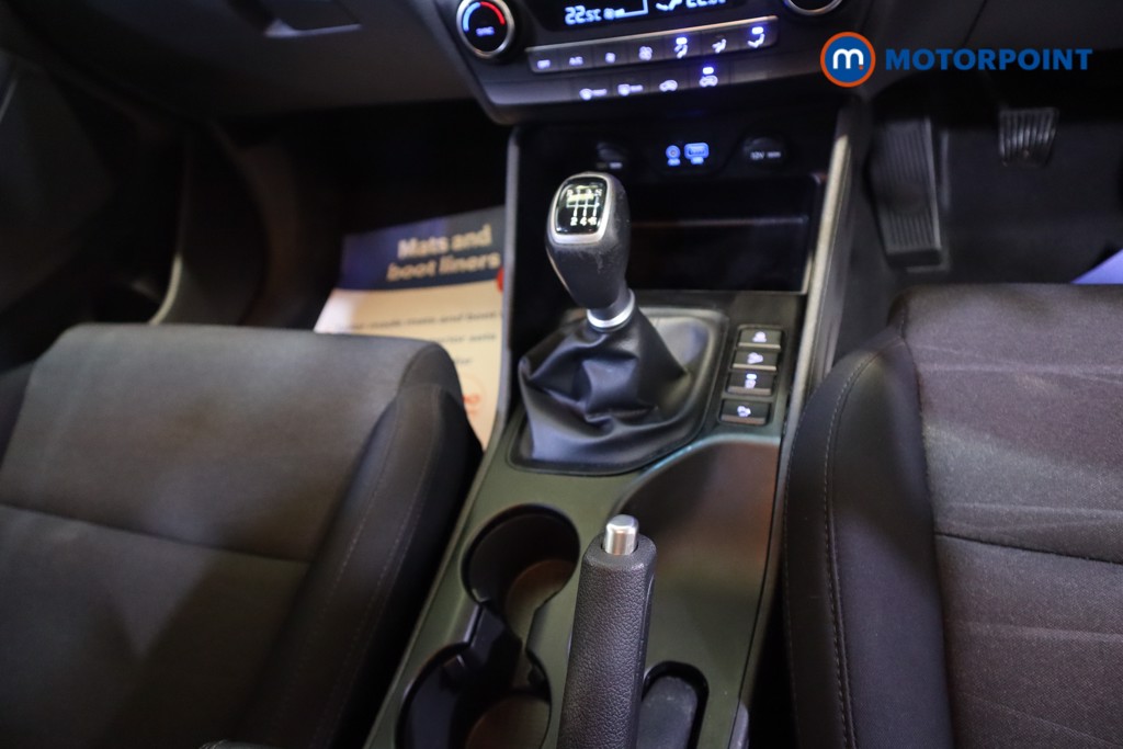 Hyundai Tucson Se Nav Manual Petrol SUV - Stock Number (1557244) - 6th supplementary image