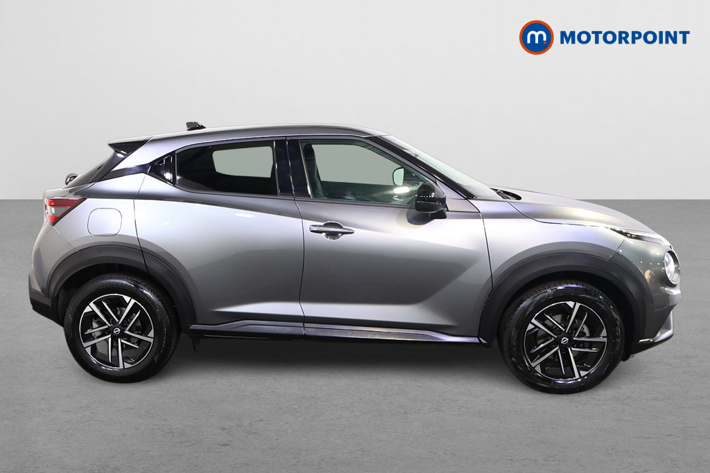 Nissan Juke N-Connecta Automatic Petrol SUV - Stock Number (1558250) - Drivers side