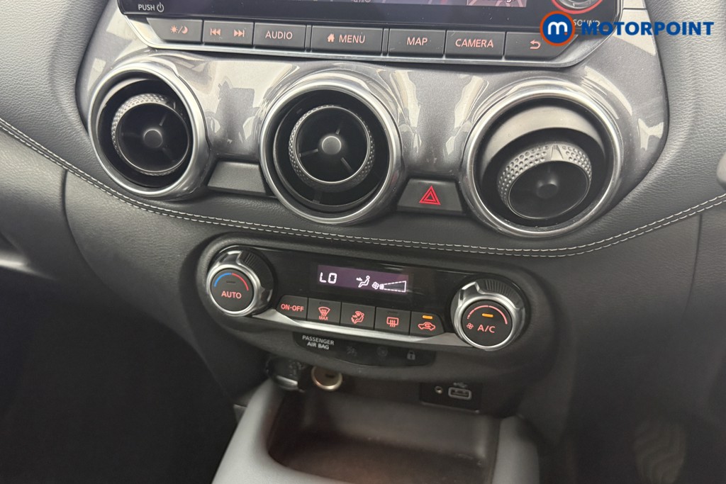 Nissan Juke N-Connecta Manual Petrol SUV - Stock Number (1558732) - 4th supplementary image