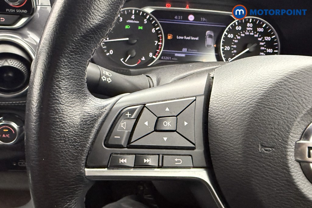Nissan Juke N-Connecta Manual Petrol SUV - Stock Number (1558732) - 12th supplementary image