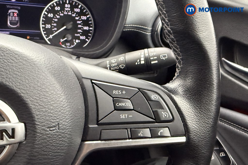 Nissan Juke N-Connecta Manual Petrol SUV - Stock Number (1558732) - 13th supplementary image