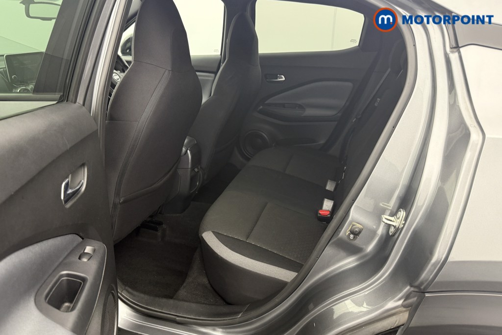Nissan Juke N-Connecta Manual Petrol SUV - Stock Number (1558732) - 22nd supplementary image