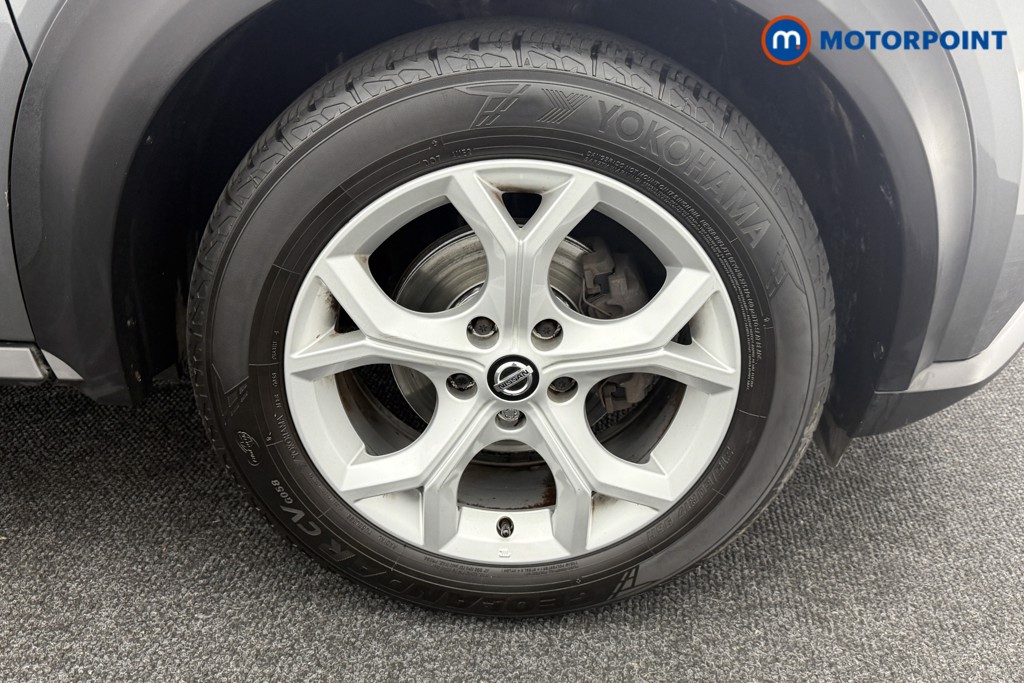 Nissan Juke N-Connecta Manual Petrol SUV - Stock Number (1558732) - 28th supplementary image