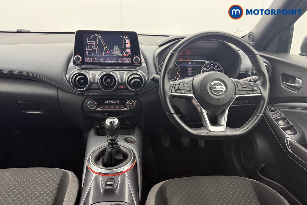 Nissan Juke N-Connecta Manual Petrol SUV - Stock Number (1558732) - 1st supplementary image