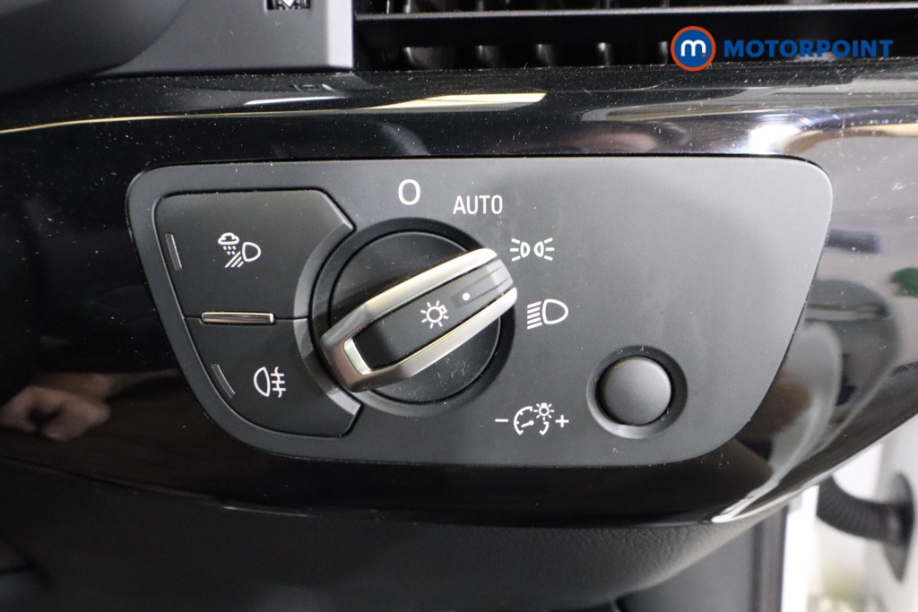 Audi A4 Black Edition Automatic Petrol Estate - Stock Number (1559121) - 18th supplementary image
