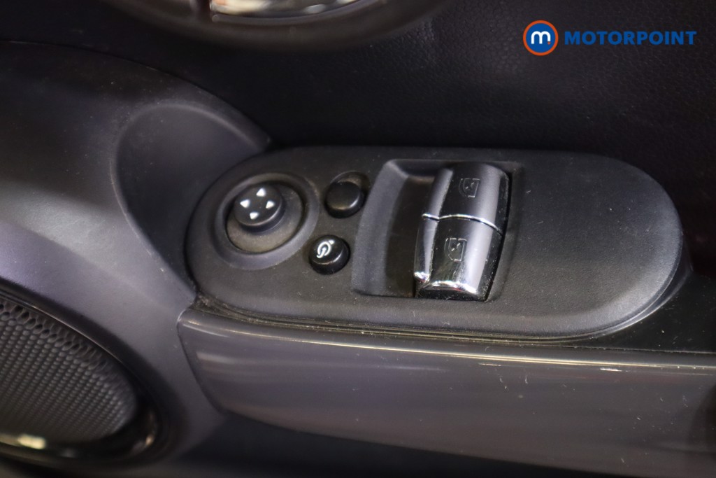 Mini Hatchback Cooper Manual Petrol Hatchback - Stock Number (1559853) - 9th supplementary image