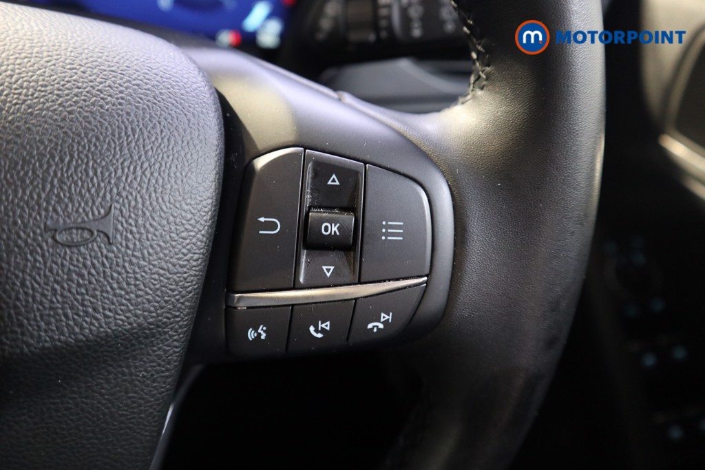 Ford Focus Titanium X Manual Petrol Hatchback - Stock Number (1559986) - 4th supplementary image