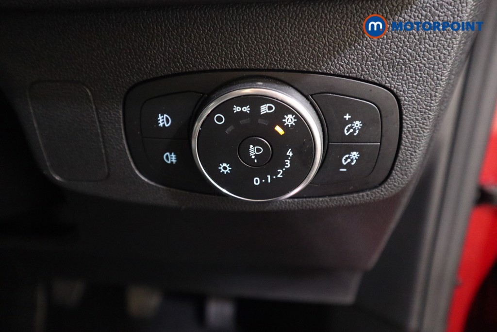 Ford Focus Titanium X Manual Petrol Hatchback - Stock Number (1559986) - 9th supplementary image