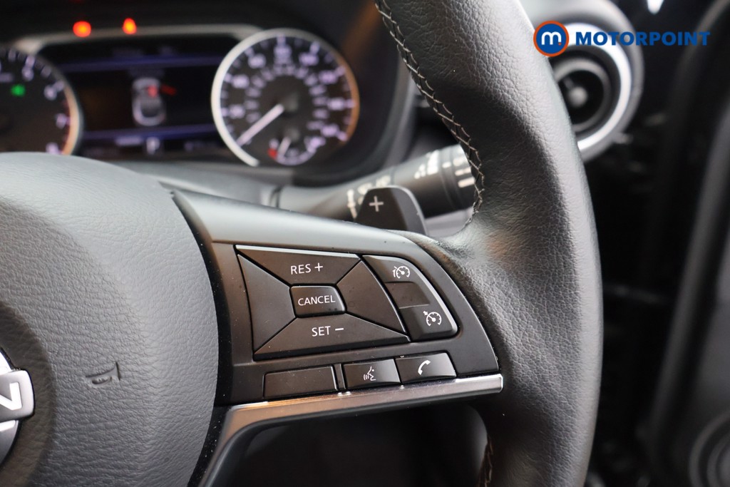 Nissan Juke N-Connecta Automatic Petrol SUV - Stock Number (1560423) - 3rd supplementary image