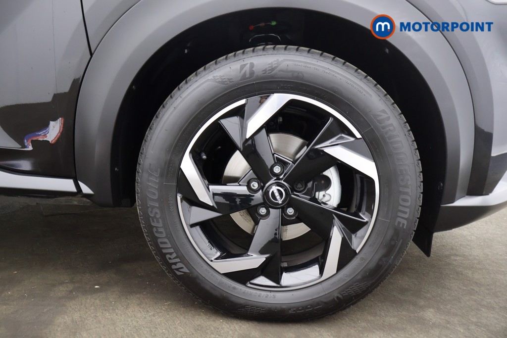 Nissan Juke N-Connecta Automatic Petrol SUV - Stock Number (1560423) - 17th supplementary image