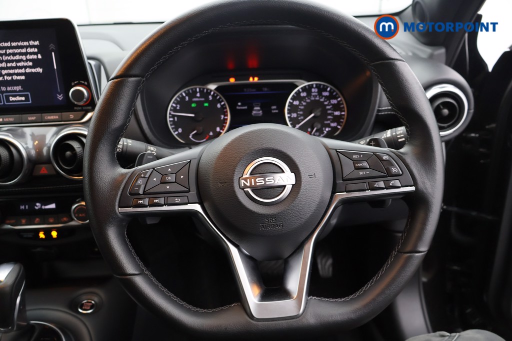 Nissan Juke N-Connecta Automatic Petrol SUV - Stock Number (1560423) - 1st supplementary image