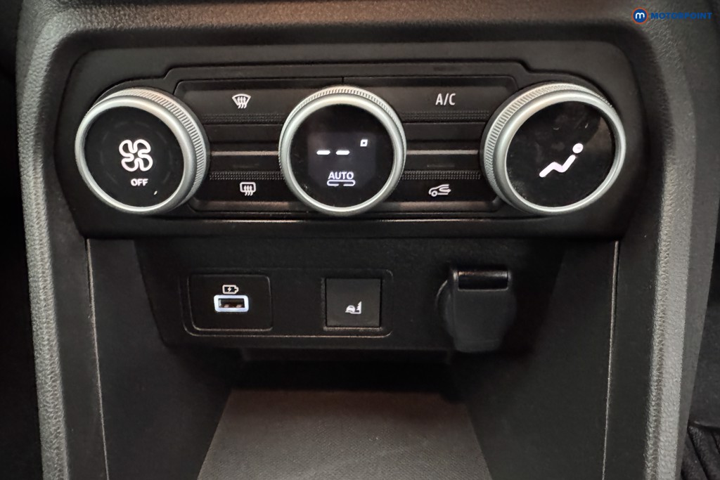 Dacia Sandero Stepway Extreme Manual Petrol Hatchback - Stock Number (1560459) - 13th supplementary image