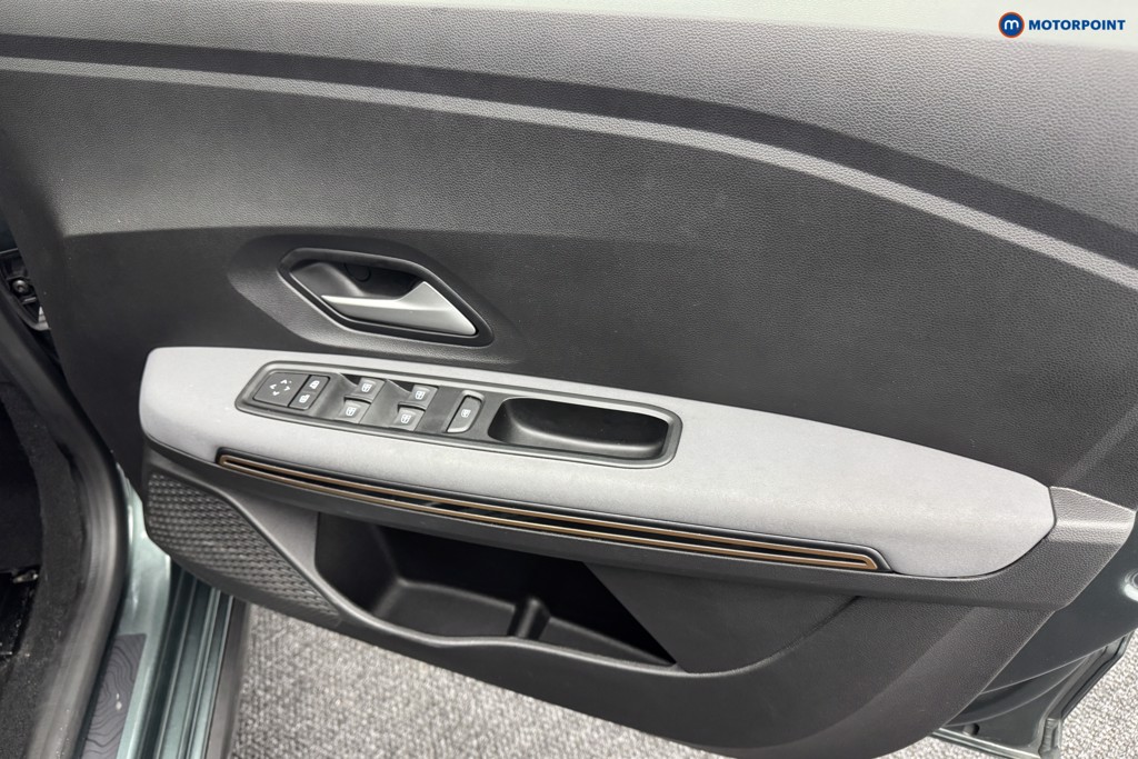 Dacia Sandero Stepway Extreme Manual Petrol Hatchback - Stock Number (1560459) - 19th supplementary image
