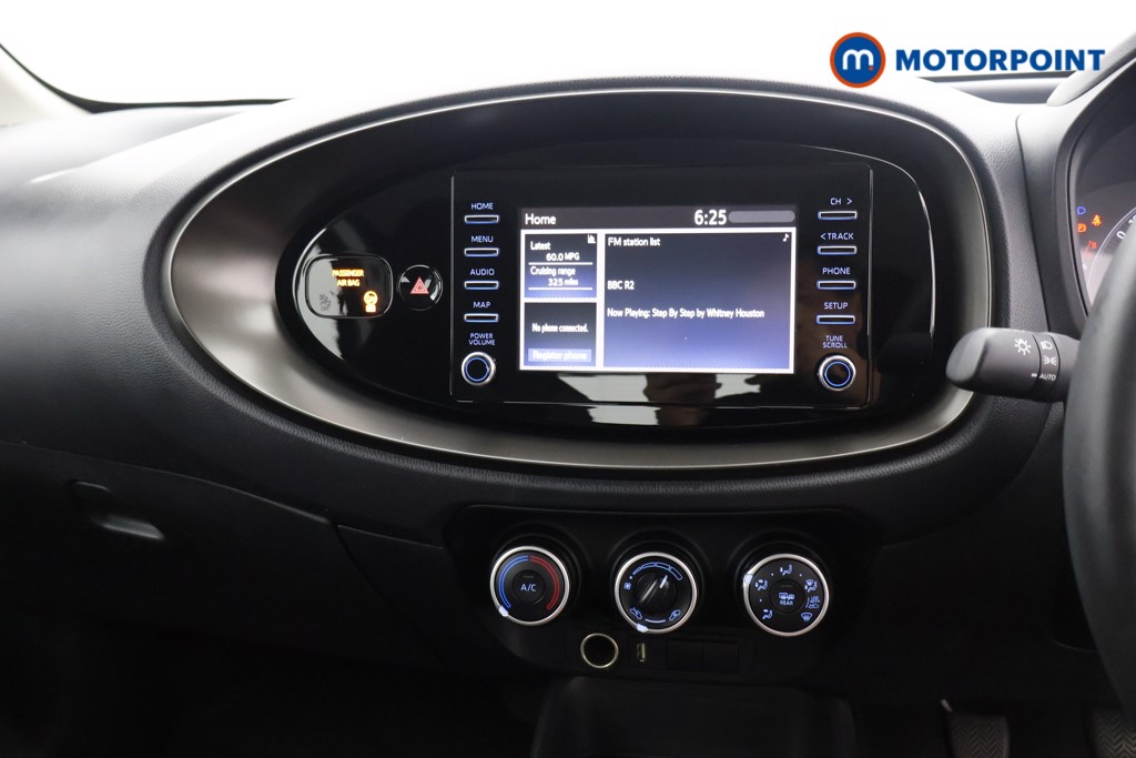 Toyota Aygo X Pure Manual Petrol Hatchback - Stock Number (1561001) - 5th supplementary image