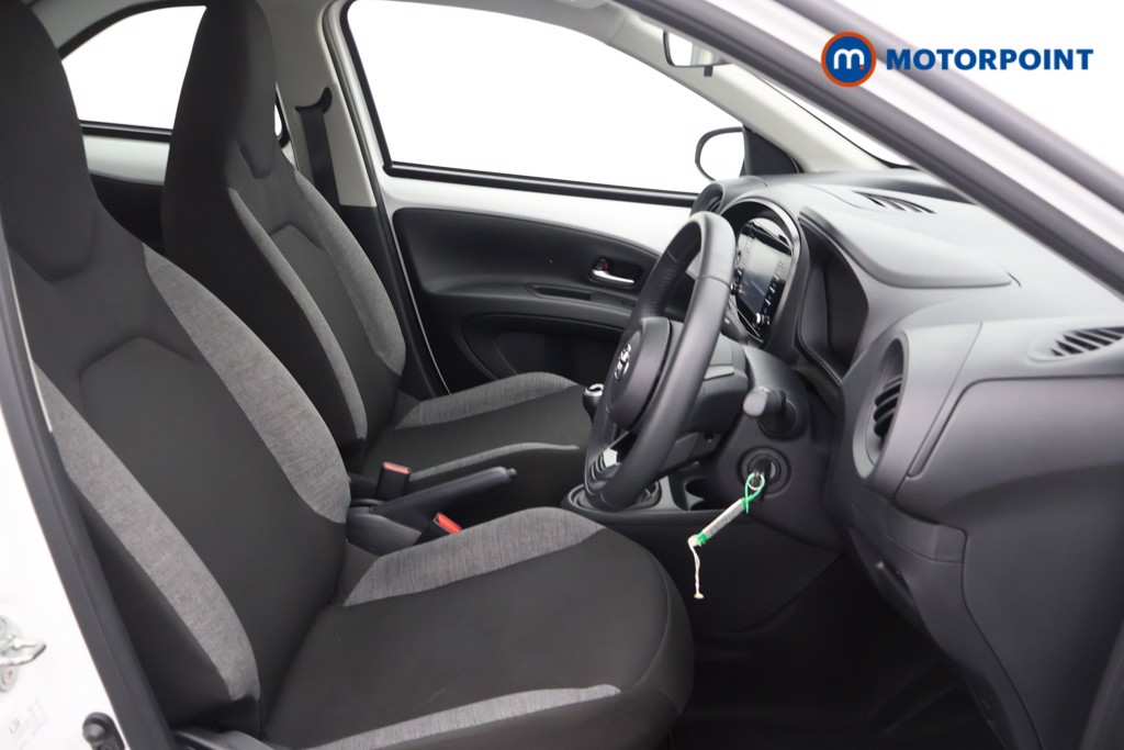 Toyota Aygo X Pure Manual Petrol Hatchback - Stock Number (1561001) - 11th supplementary image