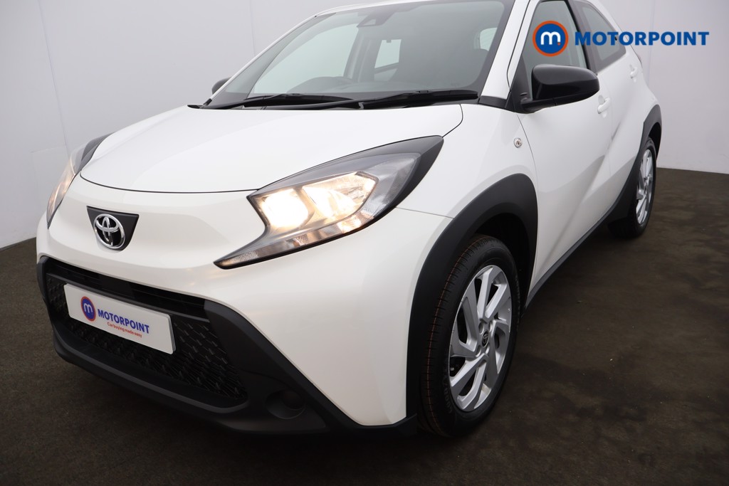 Toyota Aygo X Pure Manual Petrol Hatchback - Stock Number (1561001) - 19th supplementary image
