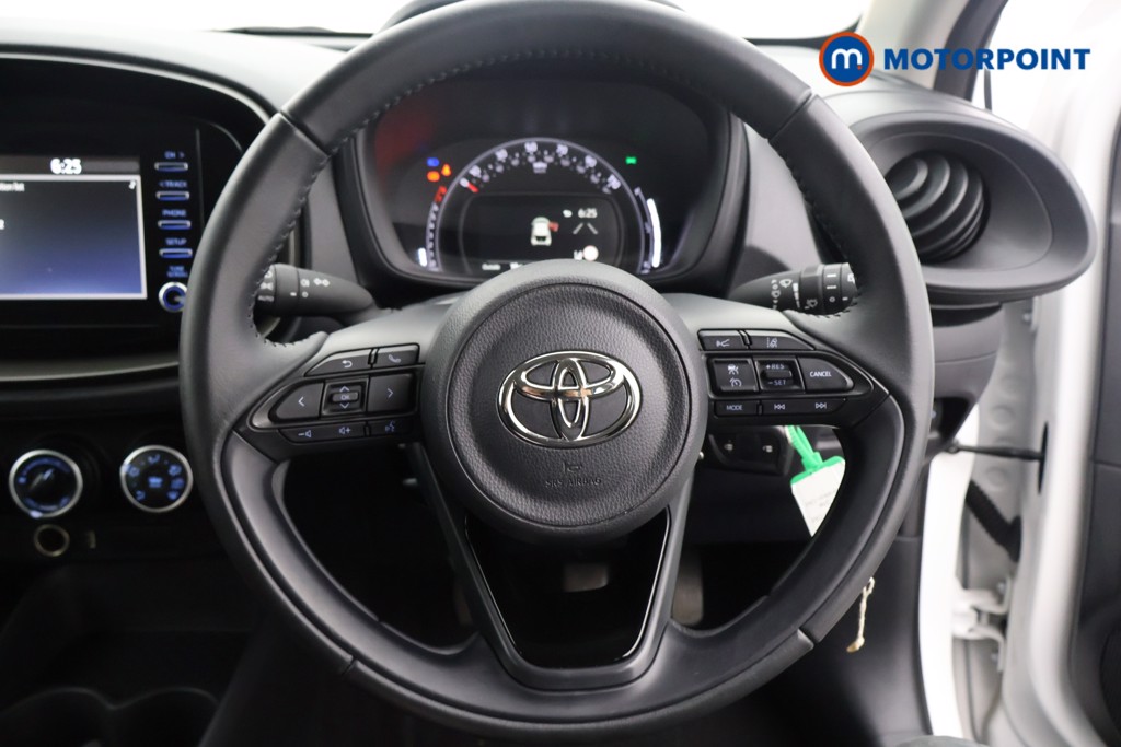Toyota Aygo X Pure Manual Petrol Hatchback - Stock Number (1561001) - 1st supplementary image