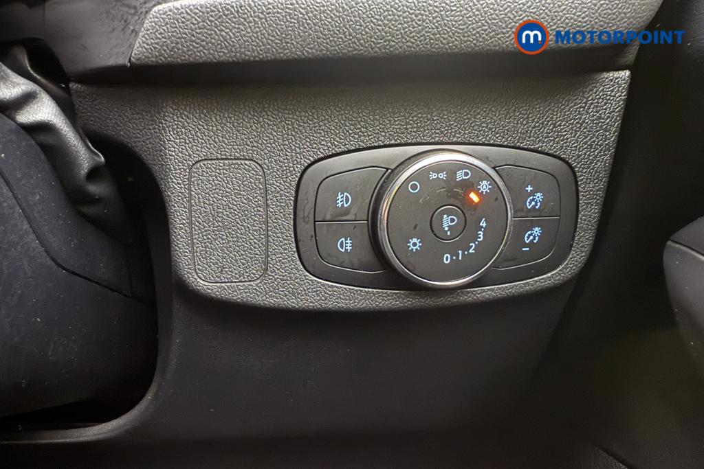 Ford Focus St-Line Edition Manual Petrol-Electric Hybrid Hatchback - Stock Number (1561300) - 17th supplementary image